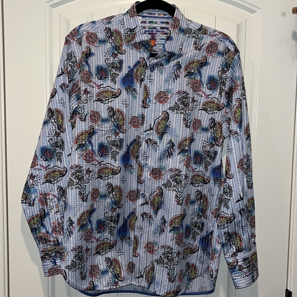 Beautiful colorful paisley floral button down Luchiano Visconti Black small
